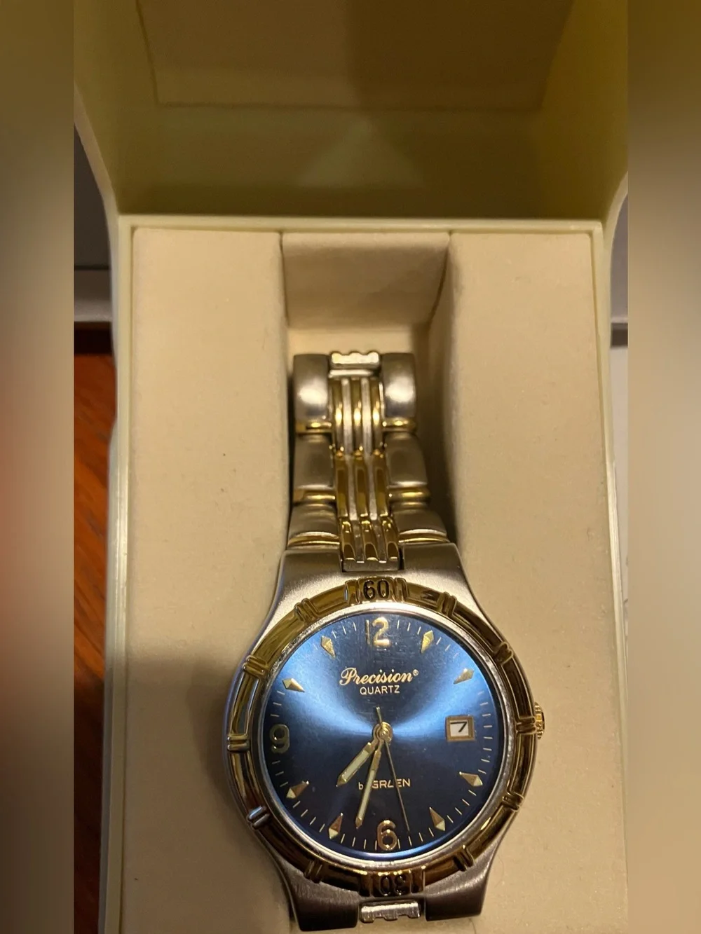 Vintage Gruen Quartz Men’s Two-Tone Blue Dial Model Watch Model GP5034. 7” EUC
